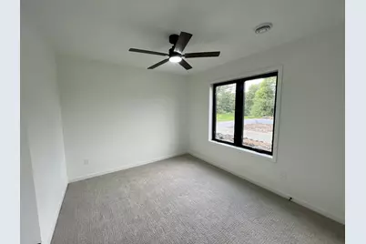 1424 Sunrise Avenue SE, Rochester, MN 55904 - Photo 6