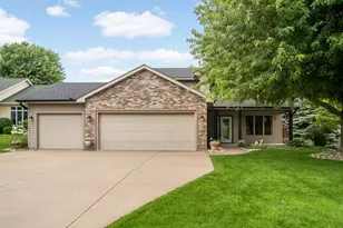 1800 Tierney Dr, Hastings, MN 55033 - Photo 6