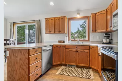 1907 33rd Street S, Moorhead, MN 56560 - Photo 12