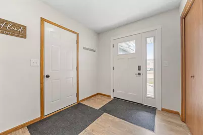 1907 33rd Street S, Moorhead, MN 56560 - Photo 10
