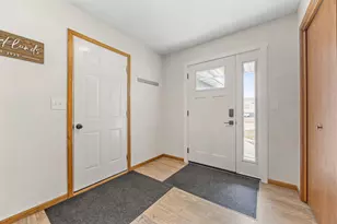 1907 33rd St S, Moorhead, MN 56560 - Photo 10