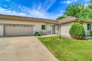 2916 12th Ave S, Moorhead, MN 56560 - Photo 2