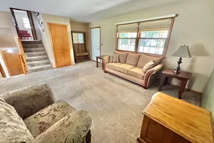 906 Birch St, Marshall, MN 56258 - Photo 4
