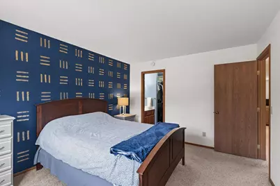 15155 Lesley Lane, Eden Prairie, MN 55346 - Photo 14