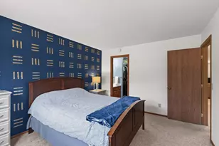 15155 Lesley Ln, Eden Prairie, MN 55346 - Photo 14