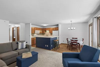 15155 Lesley Lane, Eden Prairie, MN 55346 - Photo 6