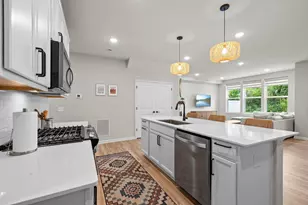 4901 Avery Ct, Eagan, MN 55123 - Photo 6