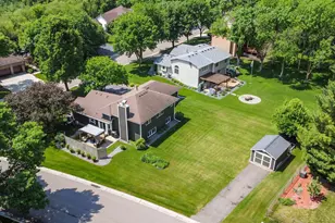 12520 88th Ave N, Maple Grove, MN 55369 - Photo 2