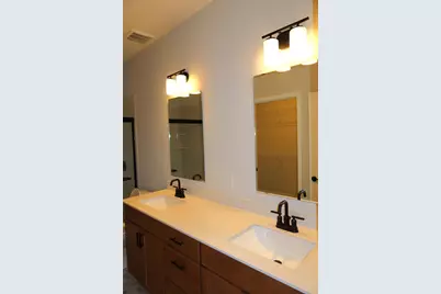 13789 Hollybrook Circle, Apple Valley, MN 55124 - Photo 4
