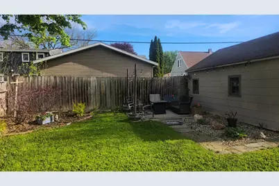 1322 Dunham Street, Albert Lea, MN 56007 - Photo 4