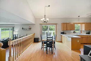 9408 Jennifer Ct, Chisago City, MN 55013 - Photo 6