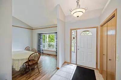 9408 Jennifer Court, Chisago City, MN 55013 - Photo 4