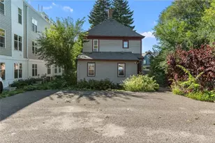 2445 Lyndale Ave S, Minneapolis, MN 55405 - Photo 14