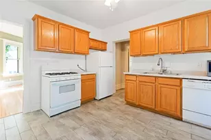 2445 Lyndale Ave S, Minneapolis, MN 55405 - Photo 8