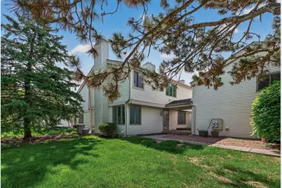 313 Elan Court, Woodbury, MN 55125 - Photo 4