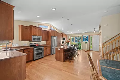 8740 Hillview Drive E, Saint Bonifacius, MN 55375 - Photo 8