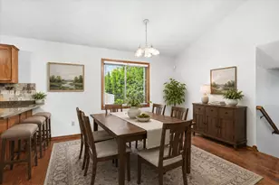 8420 Timberwood Ct, Woodbury, MN 55125 - Photo 2