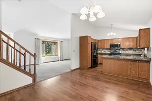 8420 Timberwood Ct, Woodbury, MN 55125 - Photo 18