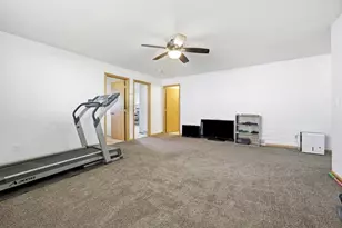 4251 39th Ave S, Fargo, ND 58104 - Photo 16