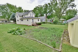 1319 Chandler Ave N, Glencoe, MN 55336 - Photo 26