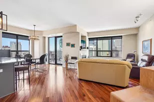 500 E Grant St, Minneapolis, MN 55404 - Photo 2