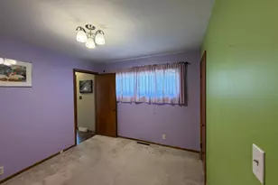 425 W Dodge St, Luverne, MN 56156 - Photo 14