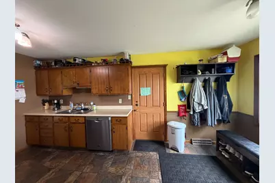 425 W Dodge Street, Luverne, MN 56156 - Photo 4