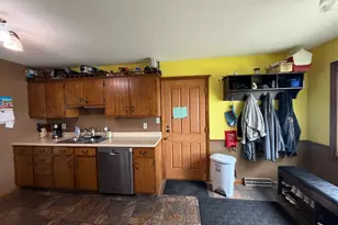 425 W Dodge St, Luverne, MN 56156 - Photo 4
