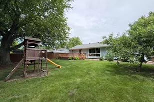 425 W Dodge St, Luverne, MN 56156 - Photo 32