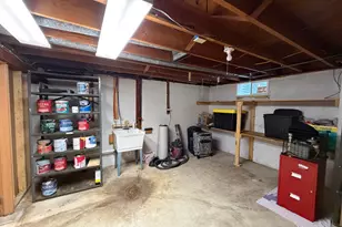 425 W Dodge St, Luverne, MN 56156 - Photo 36