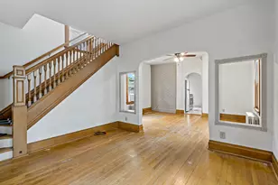996 Charles Ave, Saint Paul, MN 55104 - Photo 4