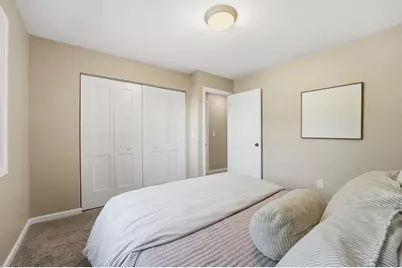 5736 Logan Avenue N, Brooklyn Center, MN 55430 - Photo 16