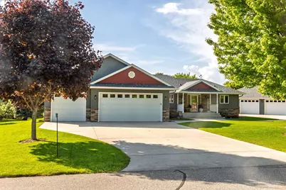 2111 Robins Nest SE, Alexandria, MN 56308 - Photo 2
