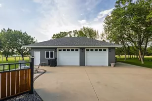 2111 Robins Nest S E, Alexandria, MN 56308 - Photo 58