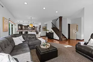 21340 Hytrail Cir, Lakeville, MN 55044 - Photo 6