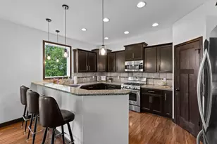 21340 Hytrail Cir, Lakeville, MN 55044 - Photo 10