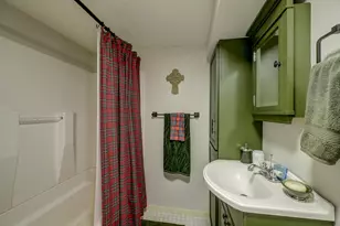 607 Vine St, Hudson, WI 54016 - Photo 40