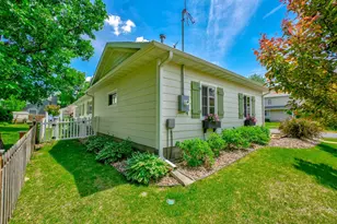 607 Vine St, Hudson, WI 54016 - Photo 46