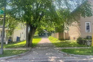 833 Fremont Ave, Saint Paul, MN 55106 - Photo 2