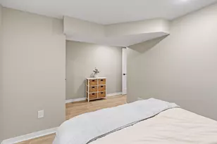8140 Xerxes Ave S, Bloomington, MN 55431 - Photo 16