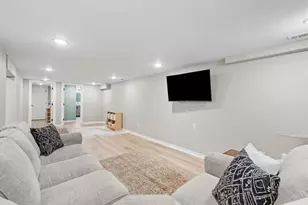 8140 Xerxes Ave S, Bloomington, MN 55431 - Photo 14