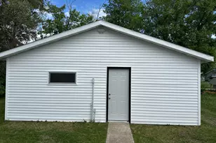 922 Tindolph Ave S, Thief River Falls, MN 56701 - Photo 16