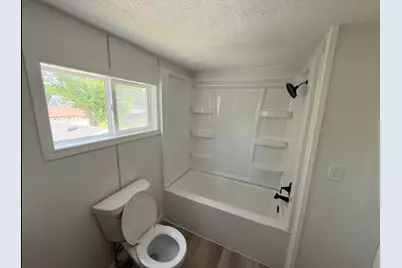 922 Tindolph Avenue S, Thief River Falls, MN 56701 - Photo 10