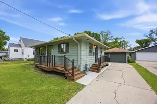 918 14th St N, Moorhead, MN 56560 - Photo 4