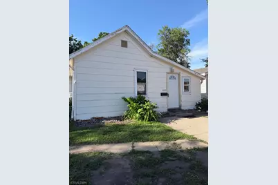 607 1st Avenue E, Shakopee, MN 55379 - Photo 2