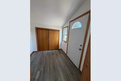 607 1st Avenue E, Shakopee, MN 55379 - Photo 2