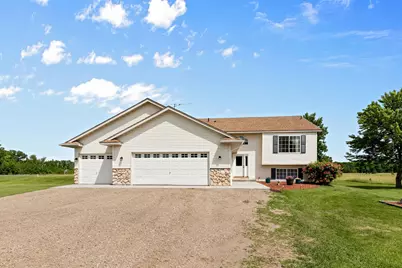 56969 Maple Avenue, Pine City, MN 55063 - Photo 2