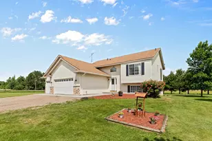 56969 Maple Ave, Pine City, MN 55063 - Photo 4