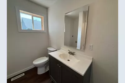 120 Spruce Avenue S, Thief River Falls, MN 56701 - Photo 8