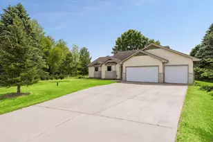 21030 W Linwood Dr NE, Wyoming, MN 55079 - Photo 2